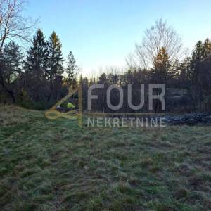 Klana, građevinsko zemljište, 828m2