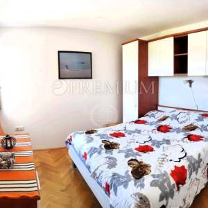 Klimno, Krk – apartman s pogledom na more, blizu plaže!