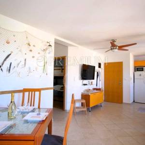 Klimno, Krk – apartman s pogledom na more, blizu plaže!