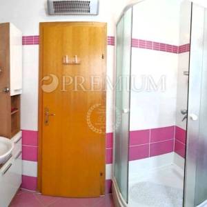 Klimno, Krk – apartman s pogledom na more, blizu plaže!