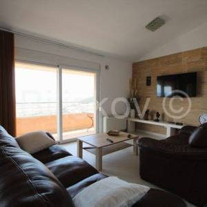 Klis samostojeća kuća sa 4 stambene jedinice bazen pogled 