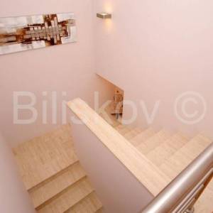 Klis-vila s bazenom i otvorenim pogledom na more i Split