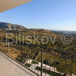 Klis-vila s bazenom i otvorenim pogledom na more i Split