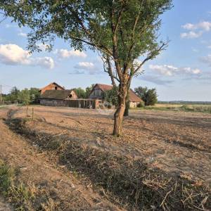 Kloštar Ivanić, Donja Obreška, građevinsko zemljište  2748 m2, sa manjim objektom