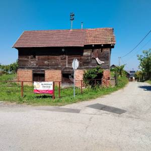 Kloštar Ivanić, građevinsko zemljište 740 m2 sa objektom 40 m2, uporabna dozvola