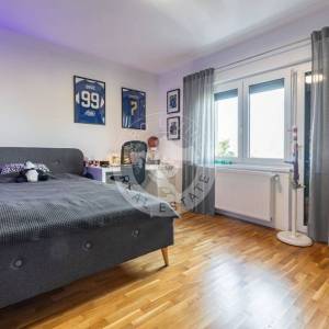 Kloštar Ivanić, prostrana moderna obiteljska kuća na 2372 m2 građevinskog zemljišta