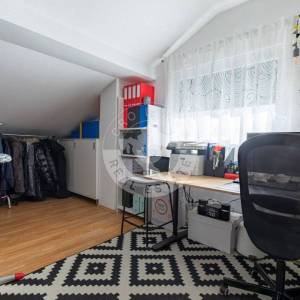 Kloštar Ivanić, prostrana moderna obiteljska kuća na 2372 m2 građevinskog zemljišta