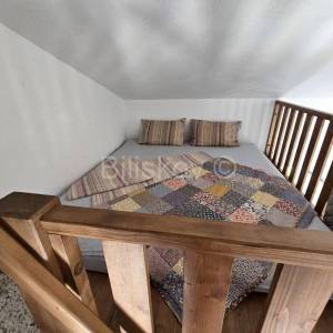 K.Lukšić, novouređena kuća u nizu 100m2+ pomoćni objekt