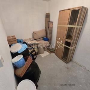 K.Novi, dvosoban stan, loggia, terasa, parking, ostava