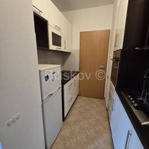 K.Novi, dvosoban stan, loggia, terasa, parking, ostava