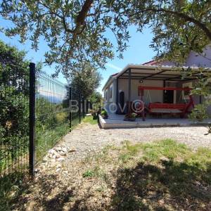 K.Novi, novogradnja prizemnica na 1239 m2 zemljišta prodaja