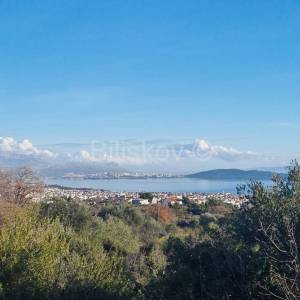 K.Novi, prodaja, poljop.zemljište 90m od granice građ. zone