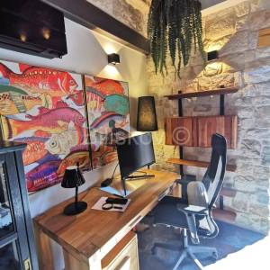 Kompletno renovirana kuća, Kaštel Stari, 50m od mora