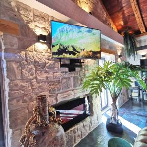 Kompletno renovirana kuća, Kaštel Stari, 50m od mora