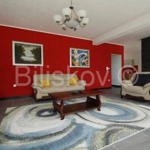 Korčula 1.red moderna vila s bazenom, vez za brod, prodaja