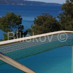 Korčula 1.red moderna vila s bazenom, vez za brod, prodaja