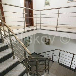 Korčula 1.red moderna vila s bazenom, vez za brod, prodaja