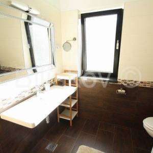 Korčula 1.red moderna vila s bazenom, vez za brod, prodaja