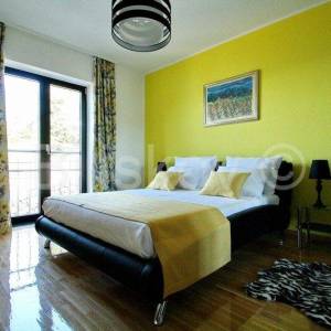 Korčula 1.red moderna vila s bazenom, vez za brod, prodaja