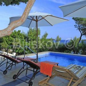 Korčula, južna strana, 1.red, bazen