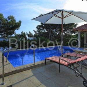 Korčula, južna strana, 1.red, bazen