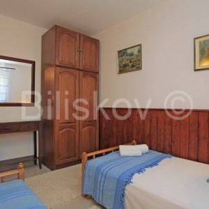 Korčula, južna strana, 1.red, bazen