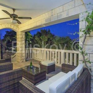 Korčula, južna strana, 1.red, bazen