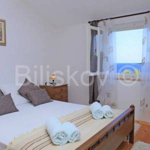 Korčula, južna strana, 1.red, bazen