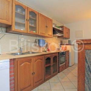 Korčula, južna strana, 1.red, bazen