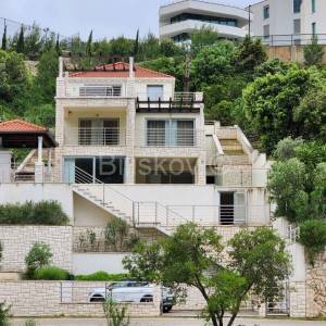 Korčula, prodaja, vila, bazen, 1. red do mora