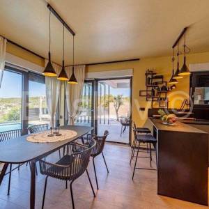 Korčula, prodaja, vila, bazen, 2 garaže, otvoren pogled