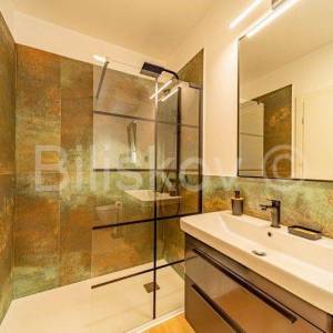 Korčula, prodaja, vila, bazen, 2 garaže, otvoren pogled