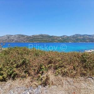 Korčula, prodaja zemljište s objektima, 1.red do mora