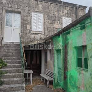 Korčula, Račišće, prodaja autohtona kamena kuća