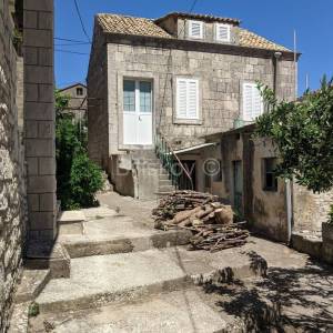 Korčula, Račišće, prodaja autohtona kamena kuća