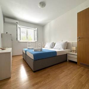 Korčula, Račišće, prodaja kuća, 3 jedinice, 1.red