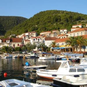 Korčula, Račišće, prodaja kuća, 3 jedinice, 1.red