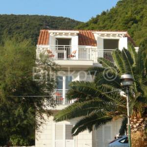 Korčula, Račišće, prodaja kuća, 3 jedinice, 1.red