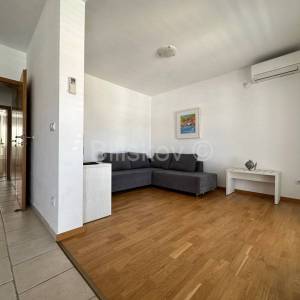 Korčula, Račišće, prodaja kuća, 3 jedinice, 1.red