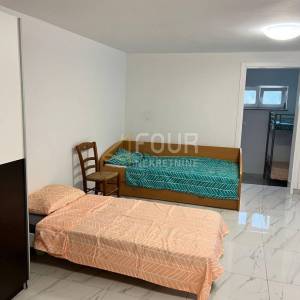 Kostrena, samostojeća kuća, pogled na more