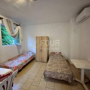 Kostrena, samostojeća kuća, pogled na more