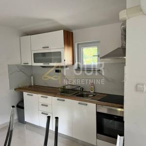 Kostrena, samostojeća kuća, pogled na more