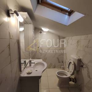 Kostrena, samostojeća kuća, pogled na more