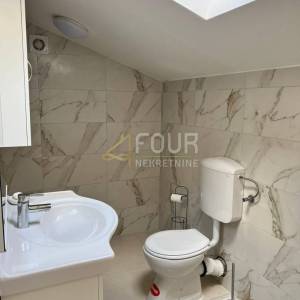 Kostrena, samostojeća kuća, pogled na more