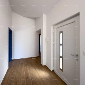 KOŽLJANI - Moderna kuća s bazenom. Blizu šume, 15 min do mora