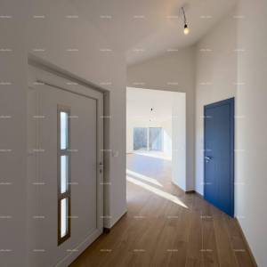 KOŽLJANI - Moderna kuća s bazenom. Blizu šume, 15 min do mora