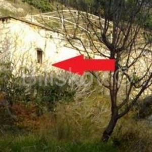 KRILO JESENICE - dvije kamene ruševne kuće