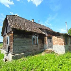 Križ, imanje 12200 m2 sa objektima i priključcima (neaktivnim)