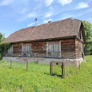 Križ, imanje 12200 m2 sa objektima i priključcima (neaktivnim)