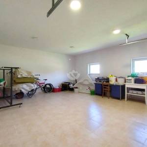 Križ, kuća 128 m2,  garaža 42 m2, zemljište 1243 m2